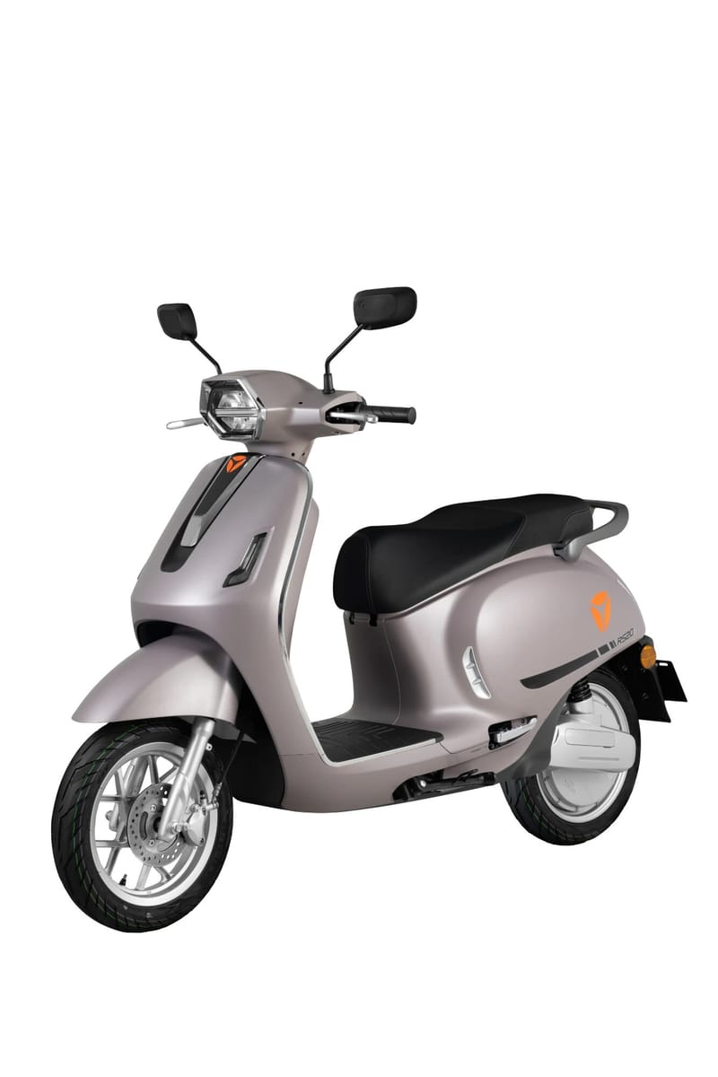 Yadea RS20P มอเตอร์ไซค์ไฟฟ้า สีบรอนซ์เทา